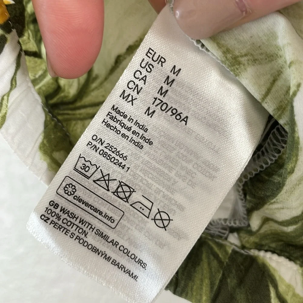 H&M Green and Yellow Oranges Smocked Crop Blouse size M - Picture 6 of 6